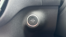 Volvo XC40 2.0 B4P Ultimate Dark 5dr Auto Petrol Estate